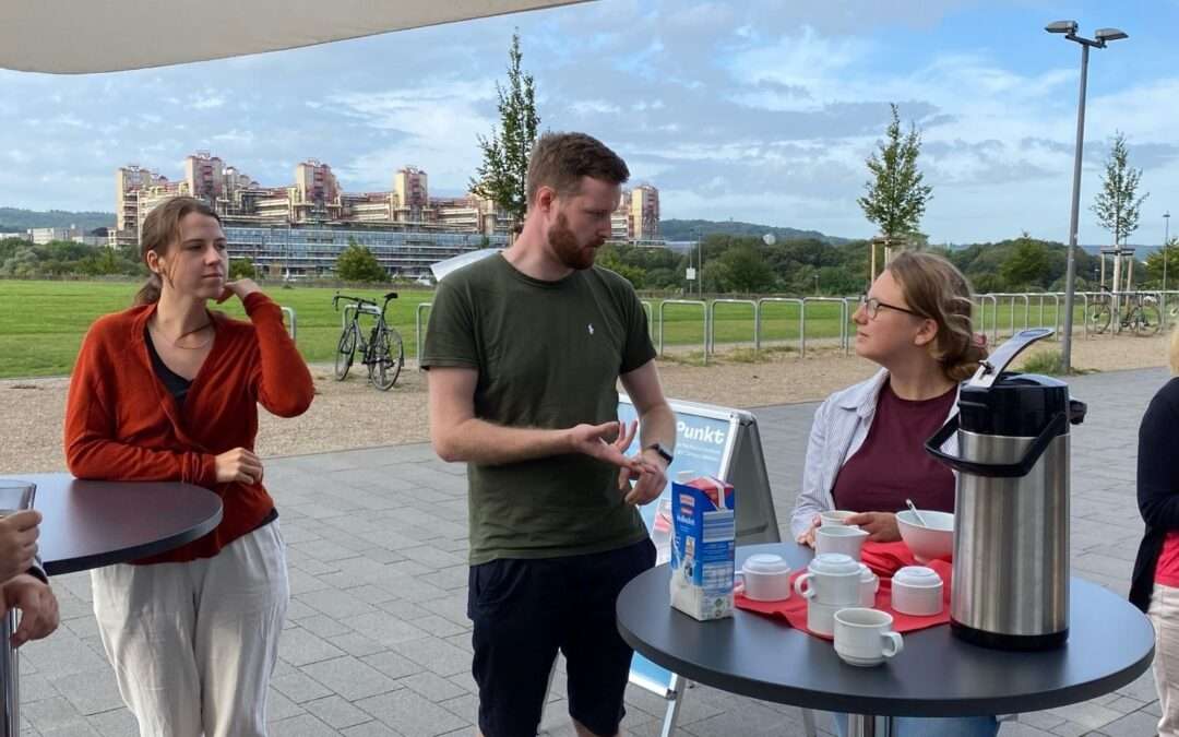 Gemeinsam in der Sonne frühstücken!